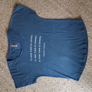 Citizen NOLA Blue Wine Beer Water Ben Franklin Quote Tshirt Size XS